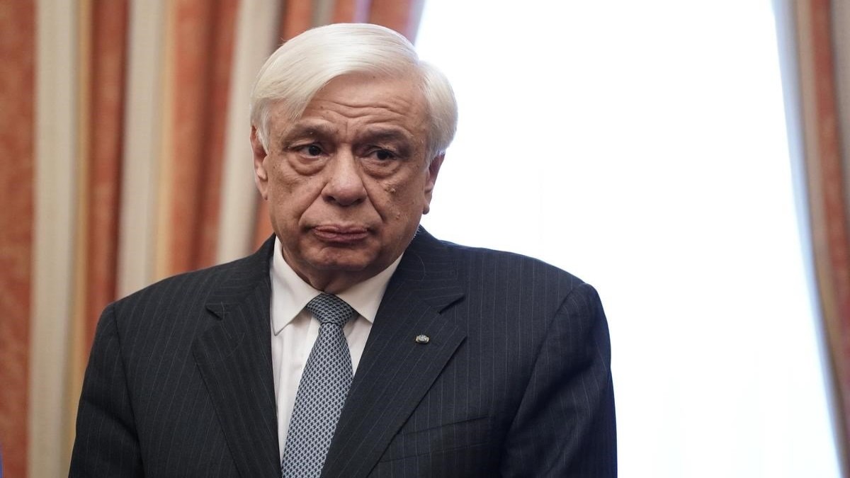 Εκτάκτως στο νοσκομείο ο Προκόπης Παυλόπουλος με κορωνοϊό