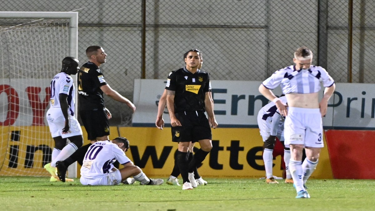 Super League – Playouts: «Τρένο» ο Ιωνικός στο Περιστέρι – «Έπεσε» ηρωικά ο Απόλλων