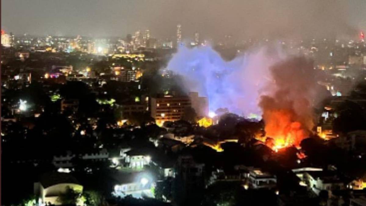 Σρι Λάνκα: Στις φλόγες η κατοικία του πρωθυπουργού μετά την εισβολή διαδηλωτών