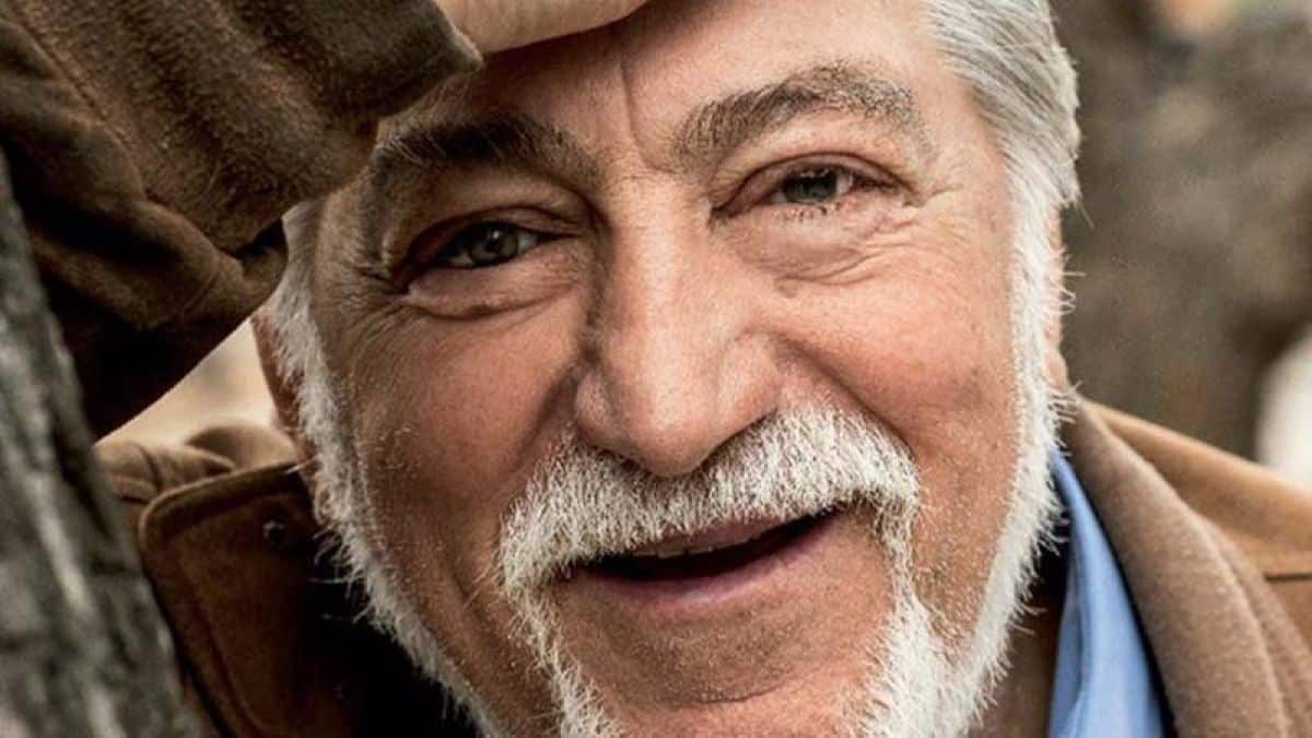 Ανέστης Βλάχος: Θρίλερ με τη διαθήκη του ηθοποιού! Ο γιος του κατέθεσε μήνυση για απάτη και πλαστογραφία (Video)
