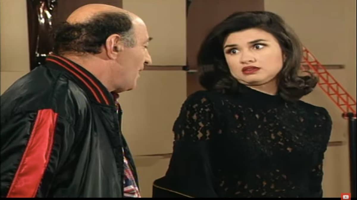 Εξαφανίστηκε από την τηλεόραση, παντρεύτηκε και παρέμεινε κούκλα: Δείτε πώς είναι σήμερα η Βανούλα από τους «Μεν και Δεν»