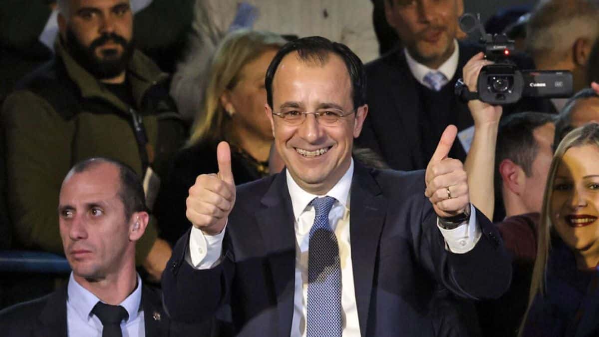 Εκλογές στην Κύπρο: Ο Νίκος Χριστοδουλίδης συγκροτεί κυβέρνηση ευρείας αποδοχής με 50% γυναίκες