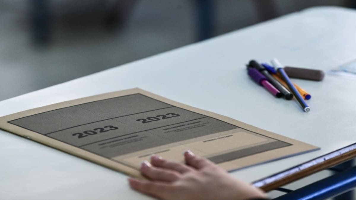 Πανελλαδικές Εξεάσεις 2023: Αυτά είναι τα θέματα που “έπεσαν” σε Αρχαία Ελληνικά, Μαθηματικά και Βιολογία (photos)