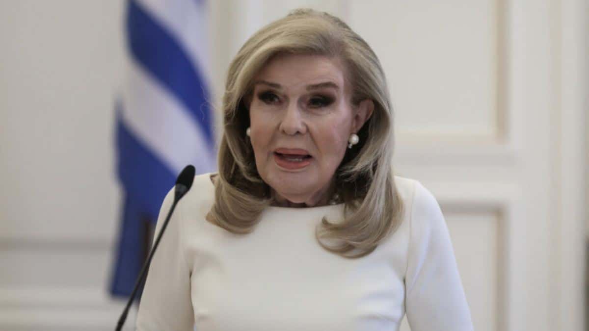 Γοητευτικός 60άρης: Αυτός είναι ο επιχειρηματίας γιος της Μαριάννας Βαρδινογιάννη και η σύζυγος του (photos)