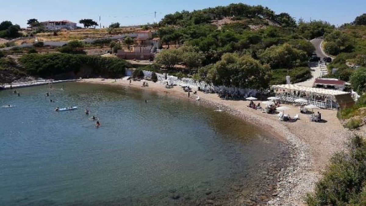 Όαση ηρεμίας: Το νησί με τα φθηνά καταλύματα και το ΑΤΜ νερού είναι χρόνια μπροστά απ’ τα άλλα