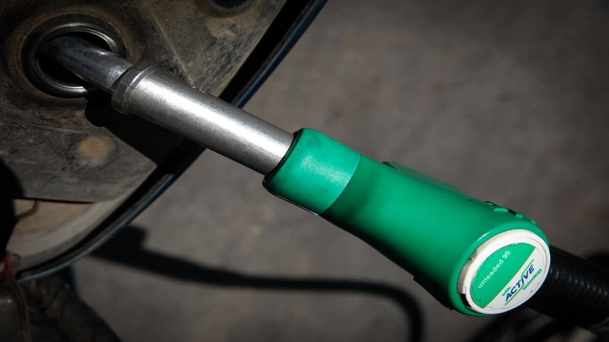 Ανατροπή με το Fuel Pass 3: Ανακοίνωση Παπαθανάση για το αν θα μοιραστεί ξανά στους καταναλωτές