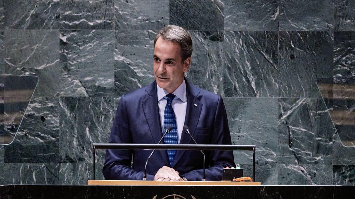 Μητσοτάκης στη Σύνοδο MED9: «Η Ευρώπη να αποφασίζει ποιος μπαίνει στην ΕΕ και όχι οι διακινητές»