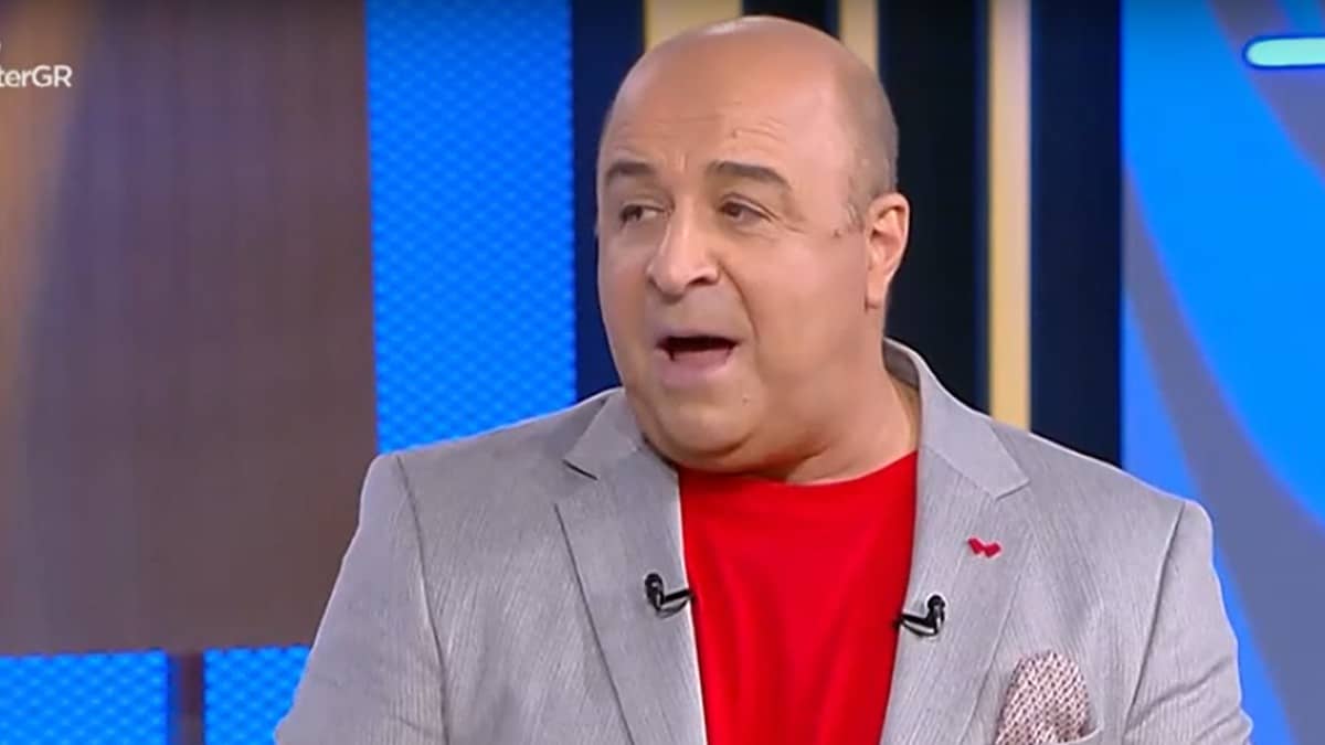 Άφησε το μικρόφωνο και έπιασε την κουτάλα – Πασίγνωστη τραγουδίστρια εισέβαλε στο πλατό του Μάρκου Σεφερλή