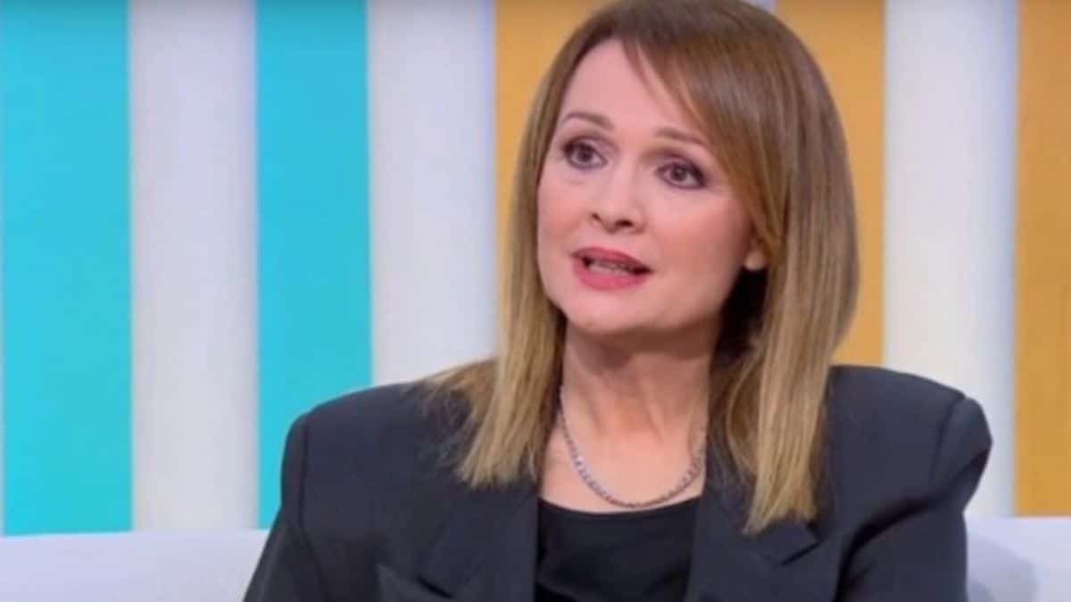 Καθηλώνει η Νίκη Παλληκαράκη: «Είναι τρομακτικό να βλέπεις τη μάνα σου να μην σε αναγνωρίζει – Είχα πάψει να είμαι το παιδί της»