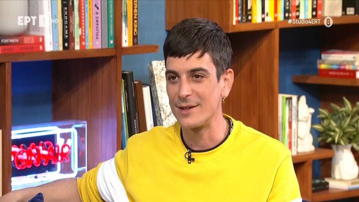 Νικολάκης Ζεγκίνογλου: «Με πλησίασαν πολλά παιδάκια και μου έλεγαν “πες μας, ποια σου αρέσει;” και απαντούσα εγώ πως “μ’ αρέσει…» (Video)