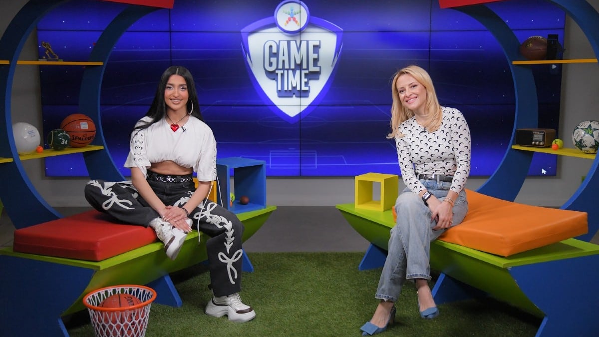 Η Αναστασία «μιλάει» στην μπάλα του ΟΠΑΠ Game Time