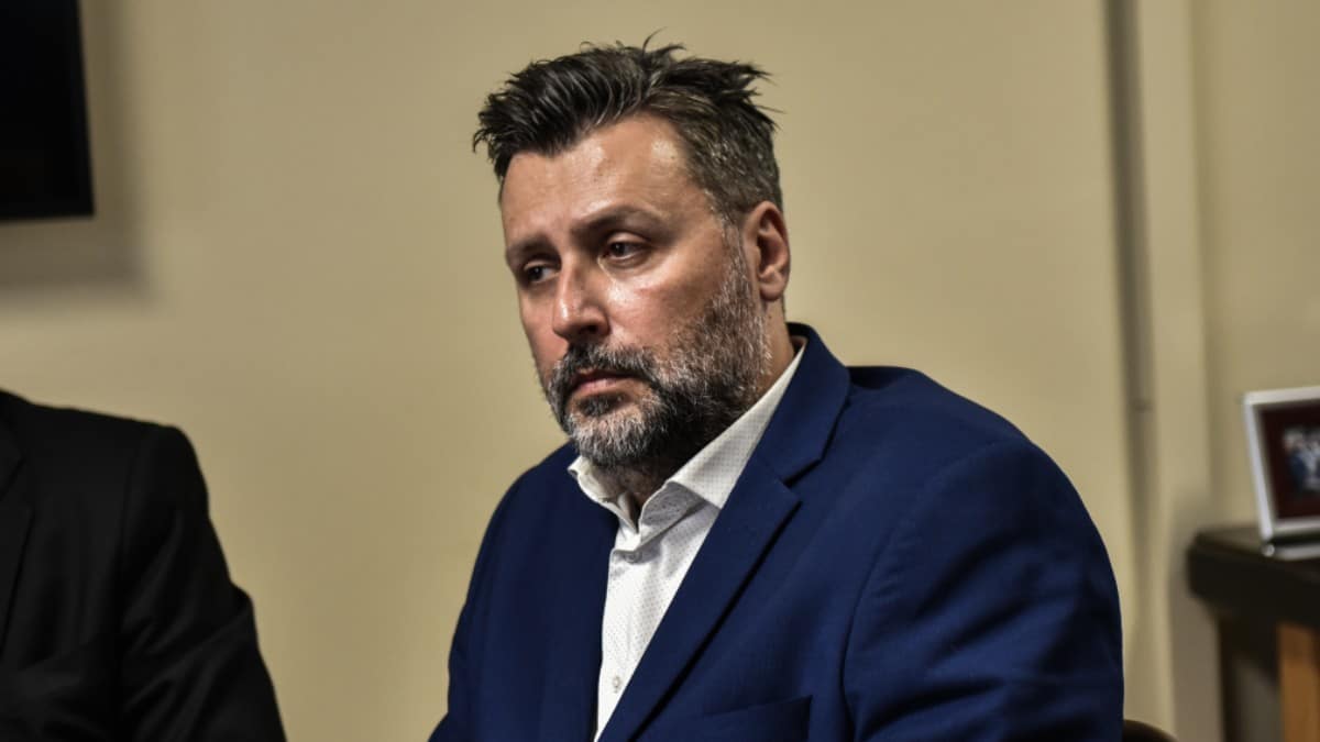 Συγκινεί ο Γιάννης Καλλιάνος: «Μπαμπά μου σε αγαπώ απέραντα και σου ζητώ συγγνώμη, έκανα ό,τι μπορούσα»