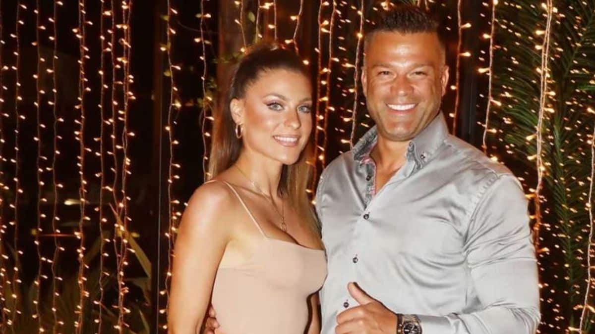 Αποθέωση για τη σύζυγο Σόμμερ – Χωρίς σουτιέν στον τελικό του Ολυμπιακού! (ΦΩΤΟ)