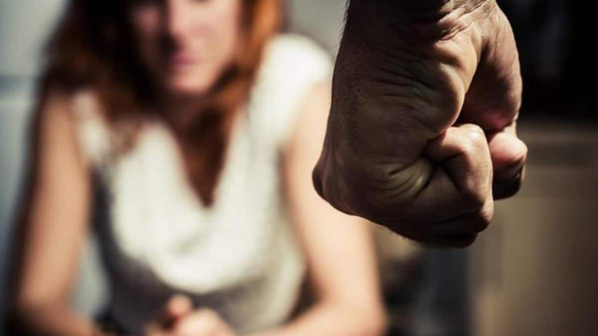 Φόβος και τρόμος στην Αλεξανδρούπολη: Περιέλουσε με χλωρίνη τη σύντροφο του