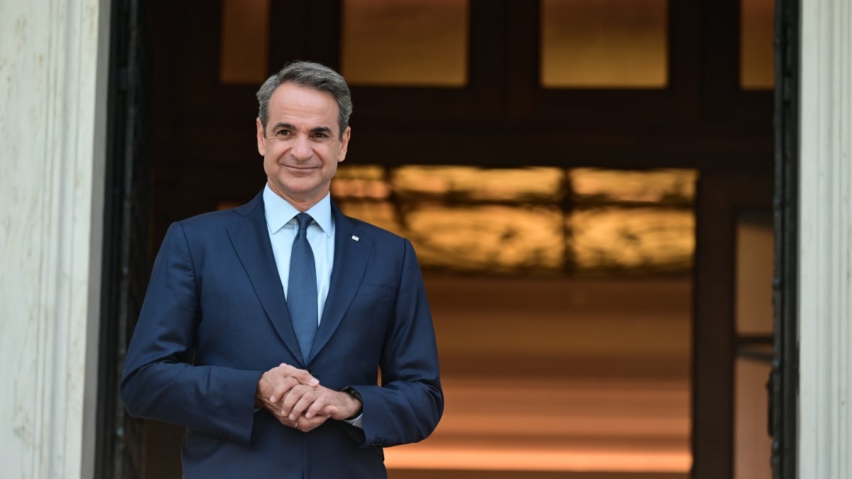 Κυριάκος Μητσοτάκης: Αφίχθη στα ναυπηγεία του Λοριάν για τις φρεγάτες Belharra (video)