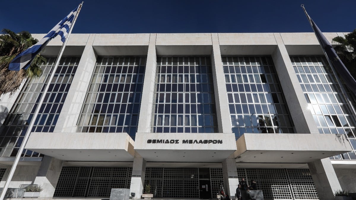 Υπόθεση Novartis: «Αιχμές» για τα χρήματα των προστατευόμενων μαρτύρων – Φλωρίδης, Γεωργιάδης, Πλεύρης, Λοβέρδος εξαπολύουν βαριές καταγγελίες