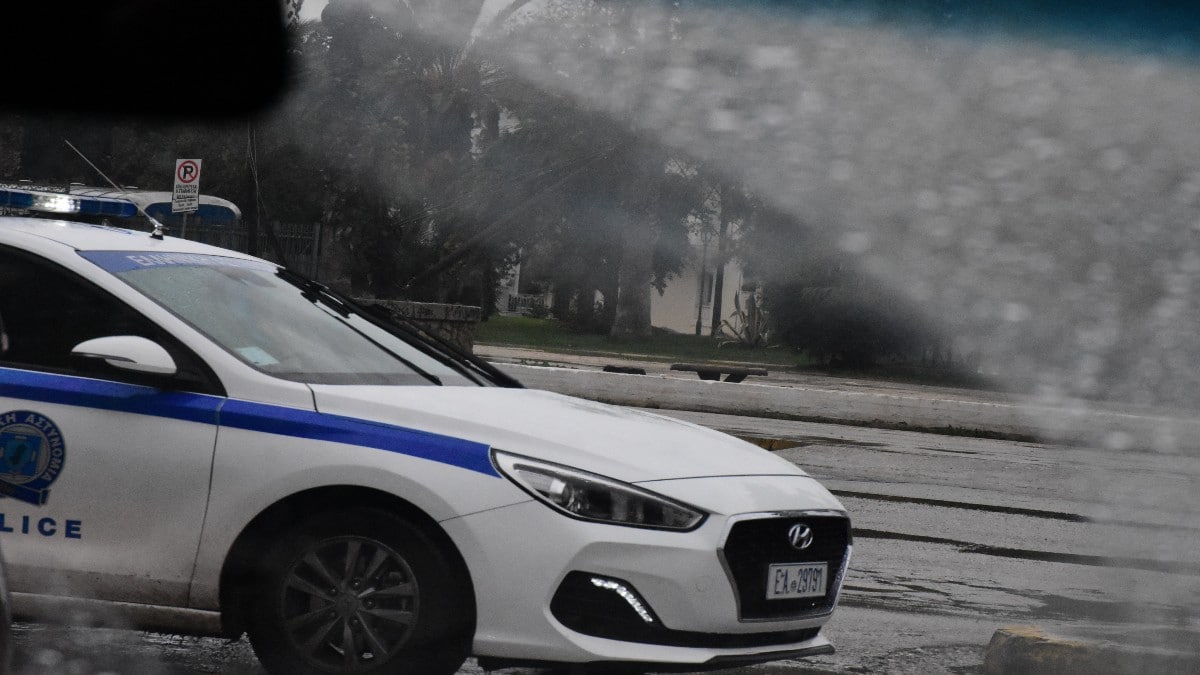 Σοκ στη Θεσσαλονίκη: Στα χέρια της αστυνομίας 75χρονος που κατηγορείται ότι ασελγούσε σε βάρος δύο ανήλικων αδελφών