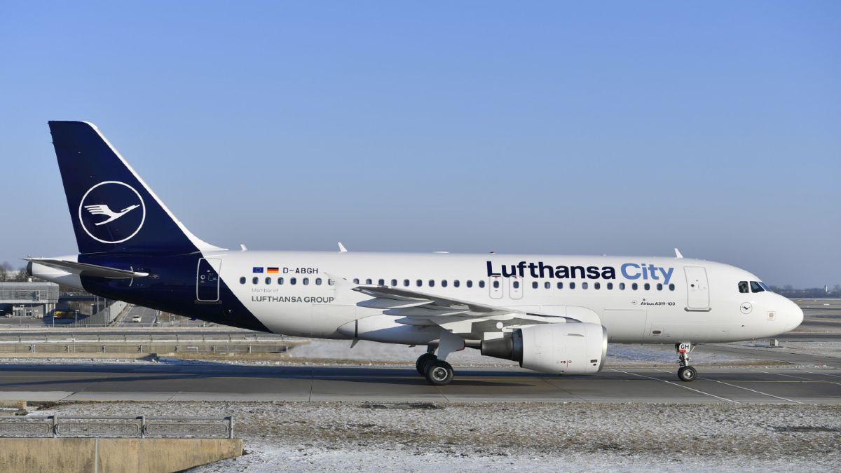 Lufthansa: Υποθέσεις για περικοπή του 40% των πτήσεων για μικρές και μεσαίες αποστάσεις