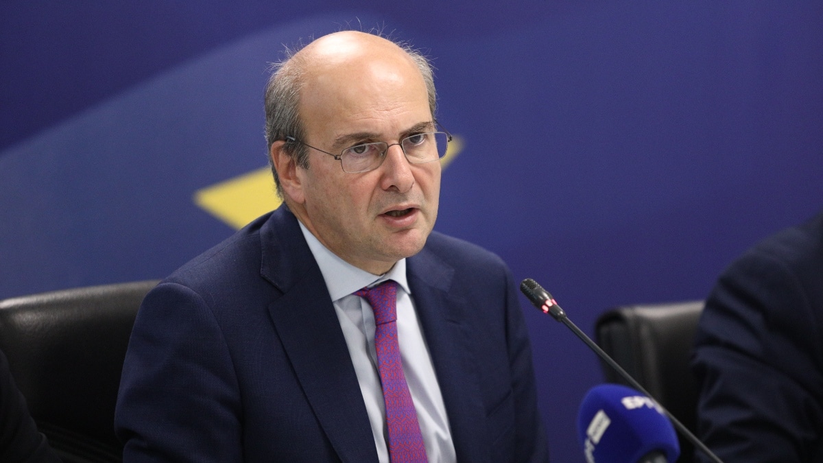 Χατζηδάκης: «Έχουμε την ταχύτερη αύξηση επενδύσεων σε όλη την ΕΕ – Μακράν τη μεγαλύτερη αποκλιμάκωση ανεργίας»