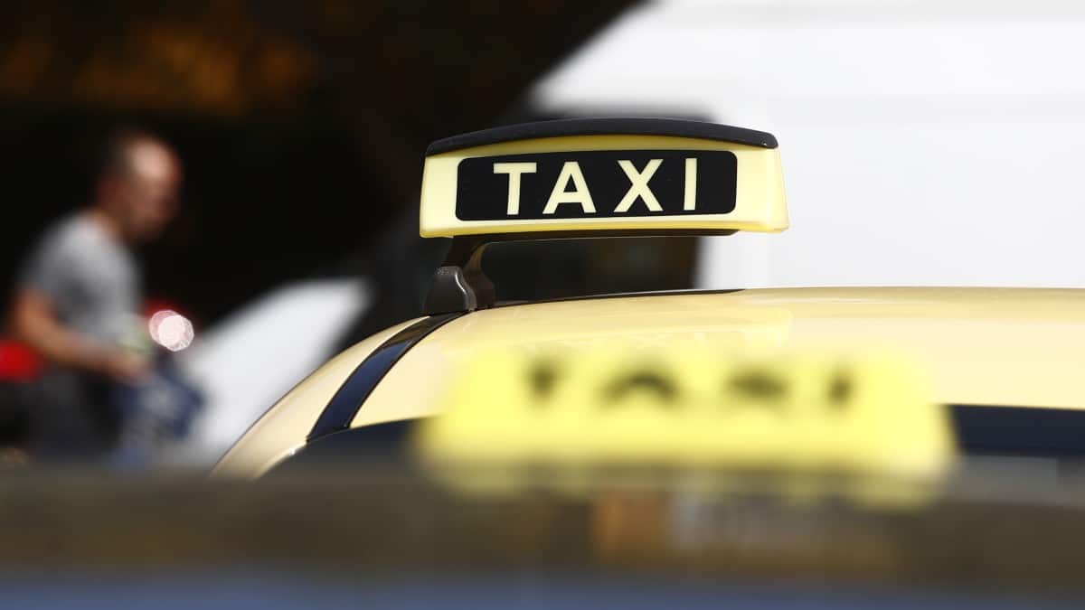 Οδηγός ταξί έκοβε αποδείξεις με εικονικό ΑΦΜ: Απέκρυψε πάνω από 79.000 ευρώ