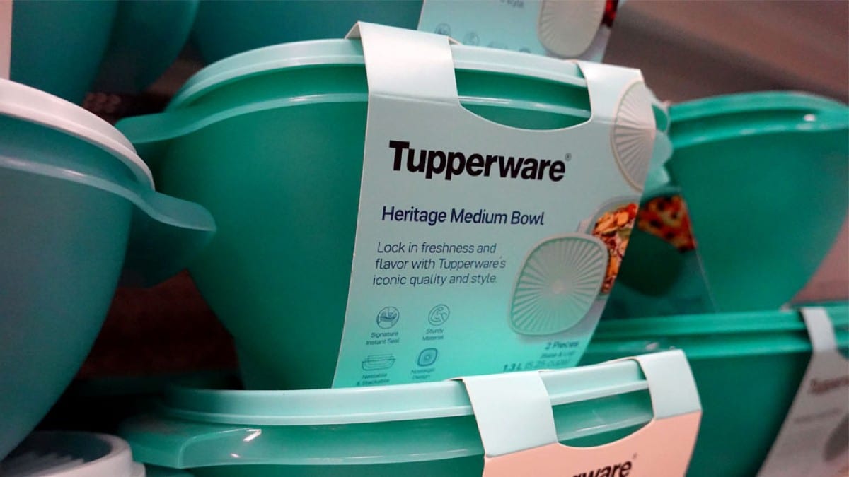 Tupperware: Αίτηση πτώχευσης για την εταιρεία με τα πιο δημοφιλή τάπερ –  Έχει χρέος άνω των 700 εκατ. ευρώ!