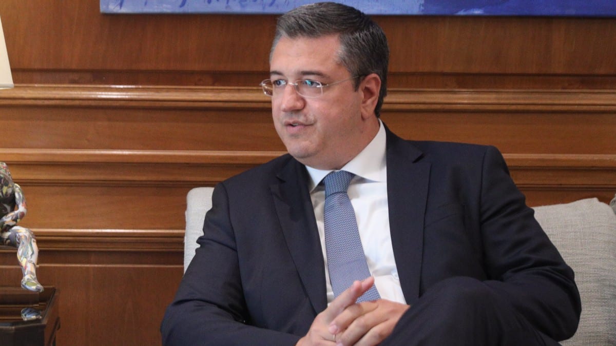 Ούρσουλα φον ντερ Λάιεν: Ανακοινώνει τους νέους Επιτρόπους – Στο Μεταφορών και Τουρισμού ο Τζιτζικώστας (video)