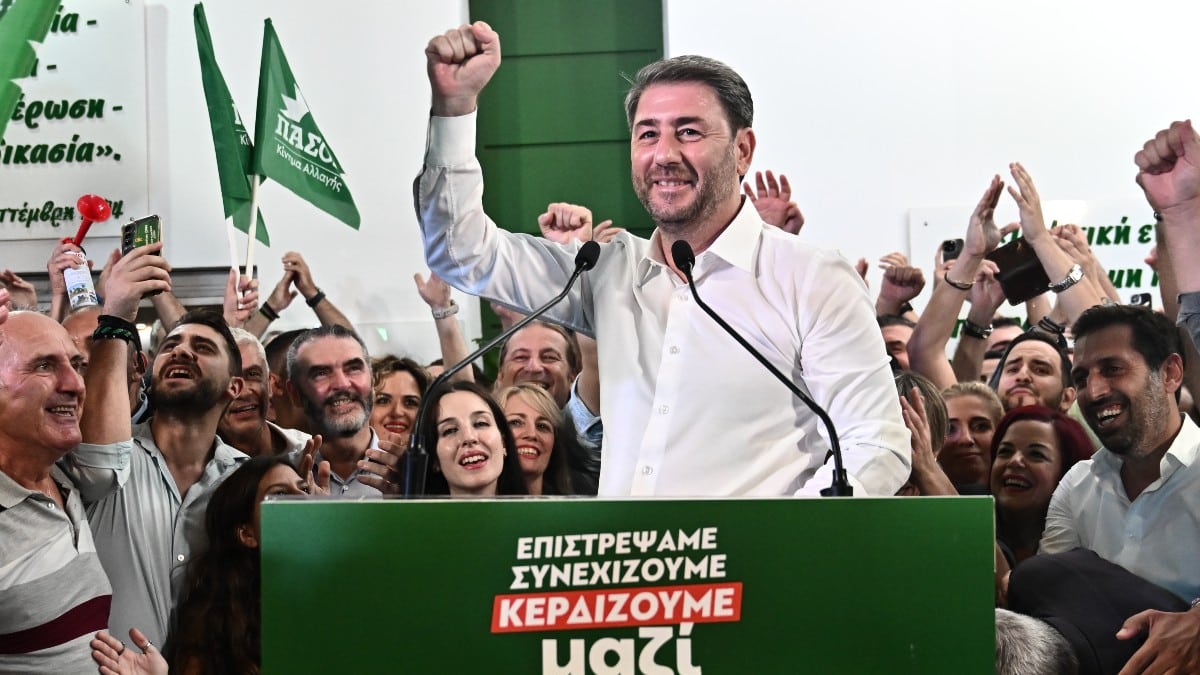 Ξαναμοιράζει την «τράπουλα» ο Νίκος Ανδρουλάκης: Οι νέοι ρόλοι για Γερουλάνο, Διαμαντοπούλου και Δούκα