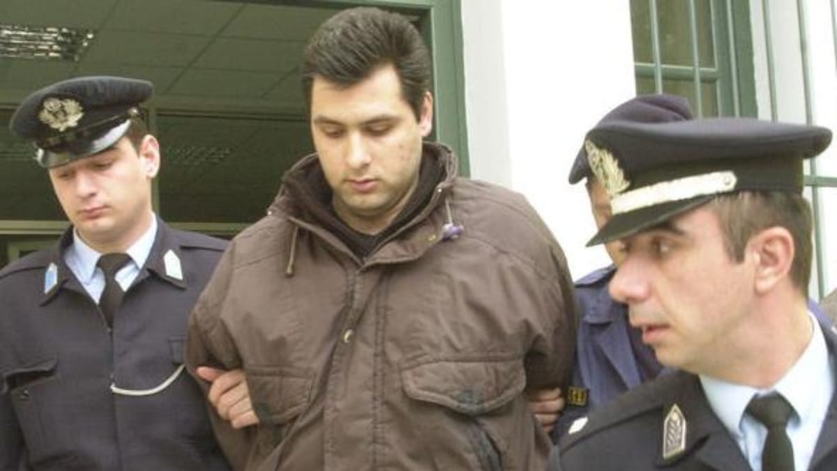 «Εγώ είμαι ορθόδοξος, ρε»: Όταν ο φασίστας Παντελής Καζάκος βγήκε στο Μεταξουργείο, ρώτησε άνδρες αν είναι Κούρδοι και ξεκίνησε να πυροβολεί