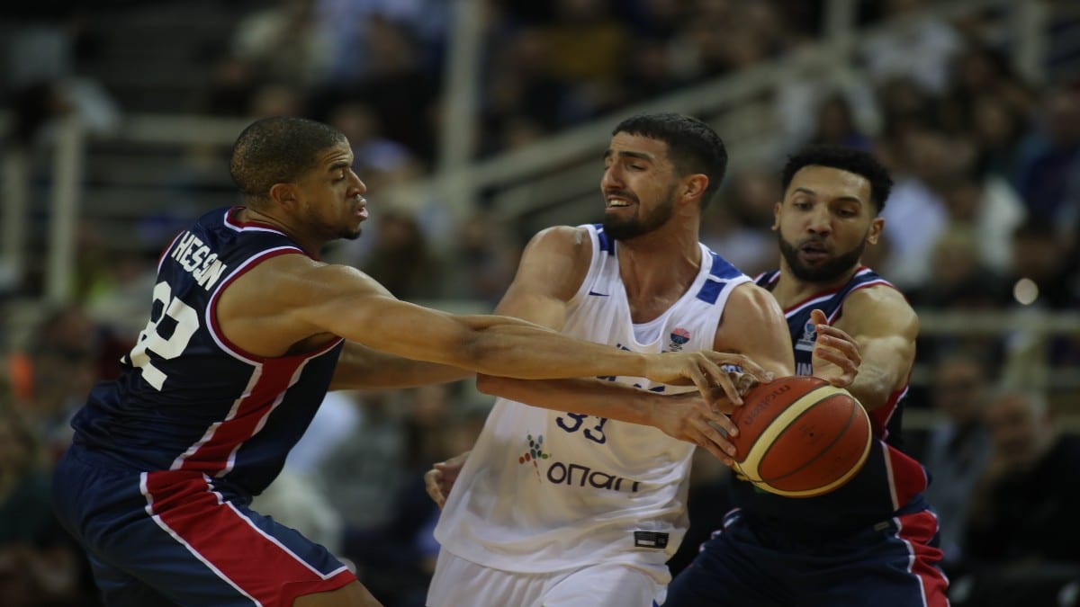 Ελλάδα – Μεγάλη Βρετανία 77-67: Αρχηγική εμφάνιση Παπανικολάου και γαλανόλευκη νίκη