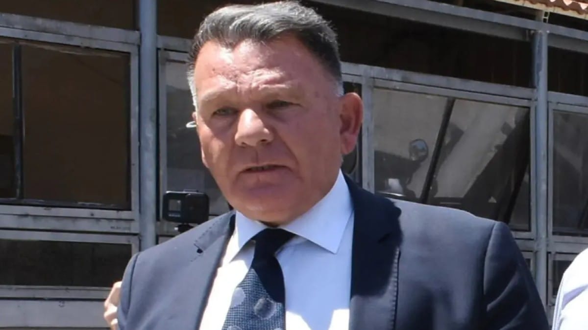 Ξέφυγε πάλι ο Αλέξης Κούγιας: «Δεν ασχολούμαι με τον κύριο Μπιμπίλα, πιπίλα…»