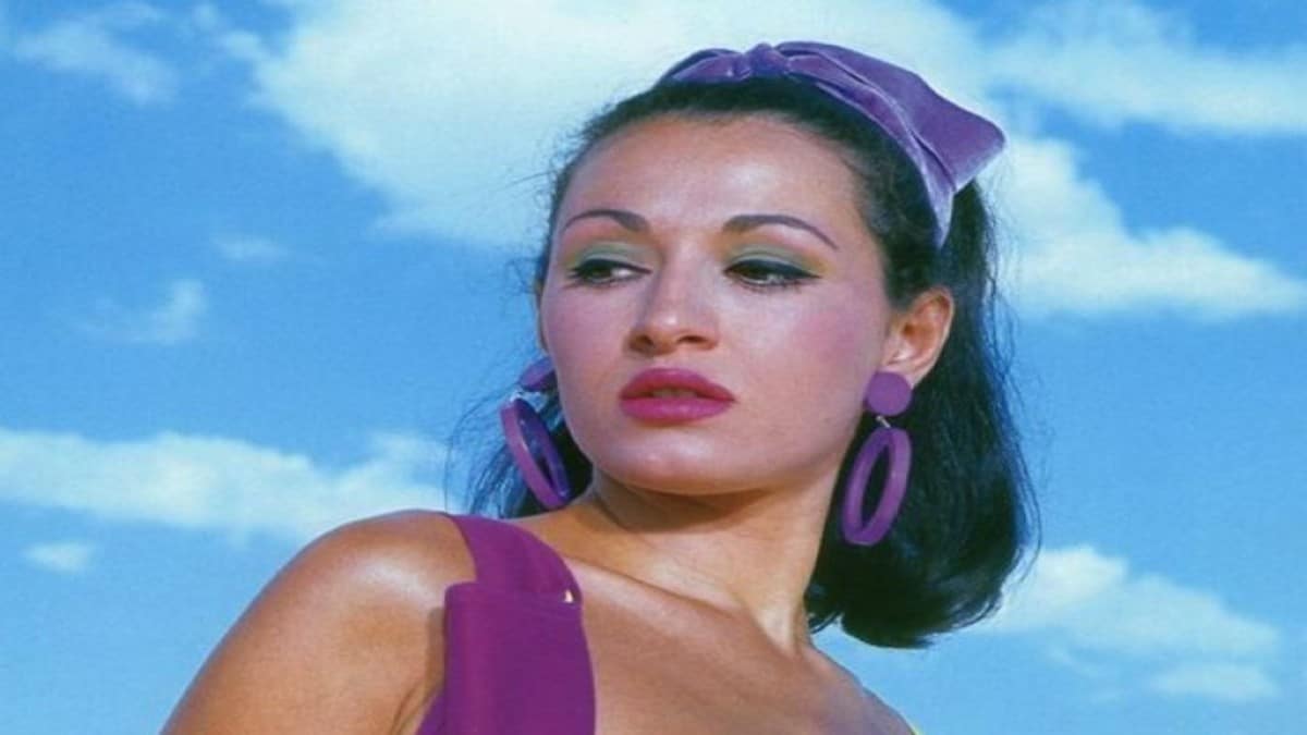 Σαν σήμερα (06/11) γεννήθηκε η μεγάλη σταρ του κινηματογράφου Μάρθα Καραγιάννη