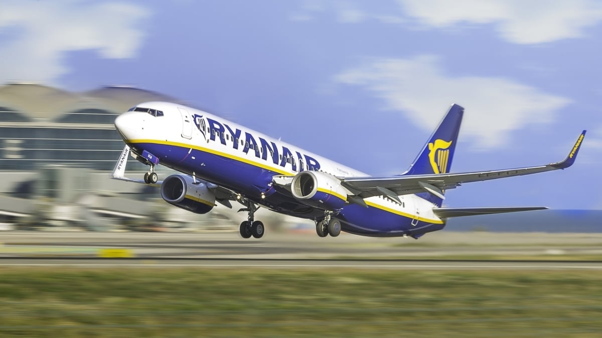 Μεγάλη προσφορά Ryanair: Πτήσεις από €19,99 – Πετάξτε από Αθήνα για Βουδαπέστη με επιστροφή μόλις με €50!