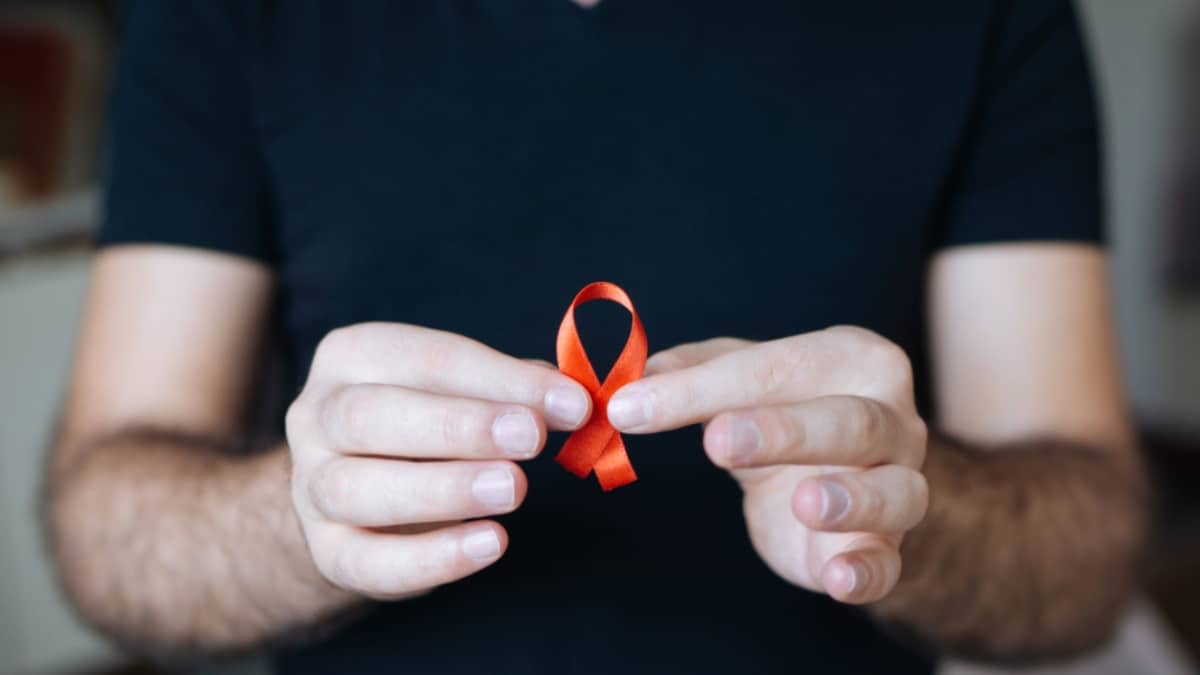 Παγκόσμια Ημέρα Κατά του AIDS (01/12): Οι τρεις διάσημοι Έλληνες που πέθαναν από HIV 