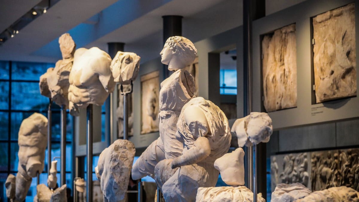 Λευκός καπνός… δε βγαίνει για τα Γλυπτά του Παρθενώνα: Η θέση του Κυριάκου Μητσοτάκη προτού συναντηθεί με τον Βρετανό πρωθυπουργό