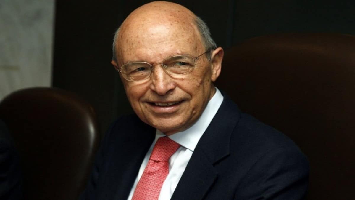 Κώστας Σημίτης: Ενός λεπτού σιγή σ’ όλους τους αγώνες ανακοίνωσε η ΕΟΚ