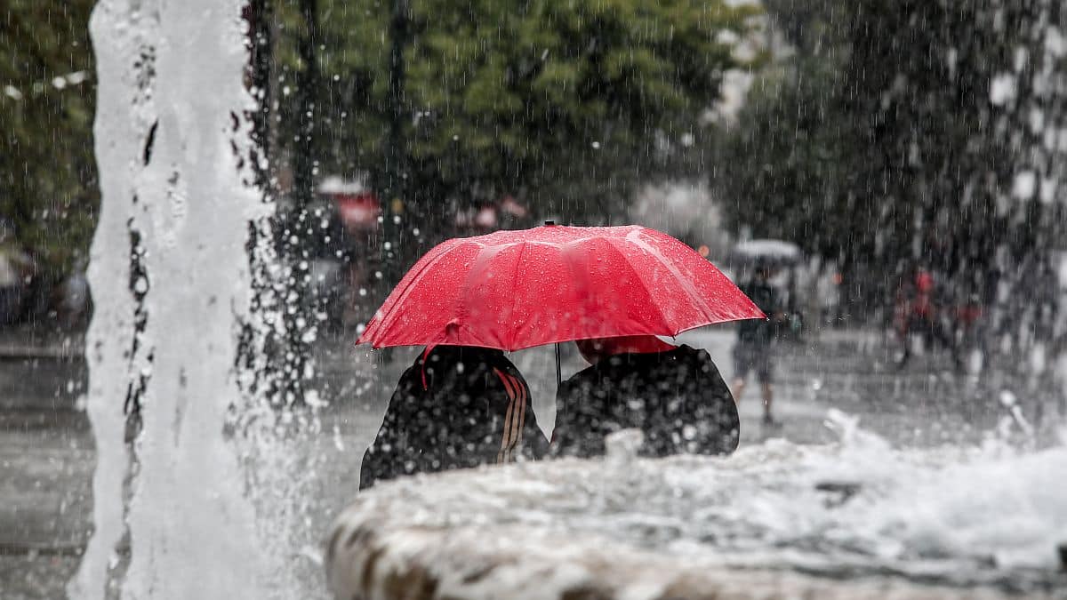 Καιρός σήμερα (30/10): Καταιγίδες στην Αττική!