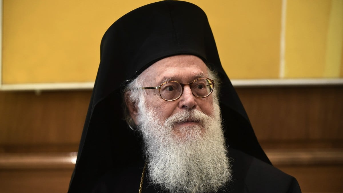 Κορυφώνεται η αγωνία για την υγεία του Αρχιεπισκόπου Αλβανίας Αναστάσιο: Οι τελευταίες εξελίξεις μετά το χειρουργείο