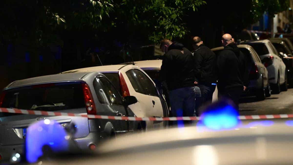 Φόβος και τρόμος οι ανήλικοι Ρομά στο Μενίδι: «Ξάφριζαν» ακόμα και οχήματα που ήταν ακινητοποιημένα λόγω κίνησης