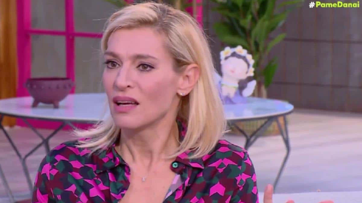 Λύγισε on air η Ζέτα Δούκα: «Σήμερα θα ερχόταν να μας δει» (vid)