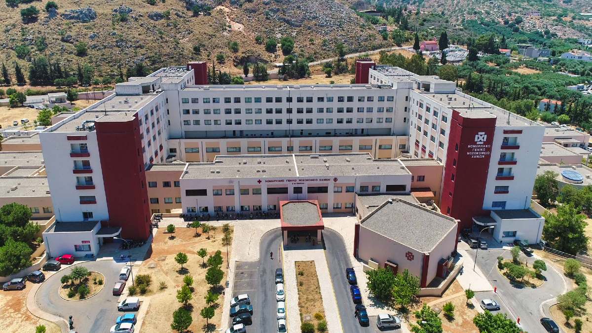 Σοκ στα Χανιά: Έχασαν τραυματία τροχαίου μέσα στο νοσοκομείο και τον βρήκαν 12 ώρες μετά στα… μαγειρεία