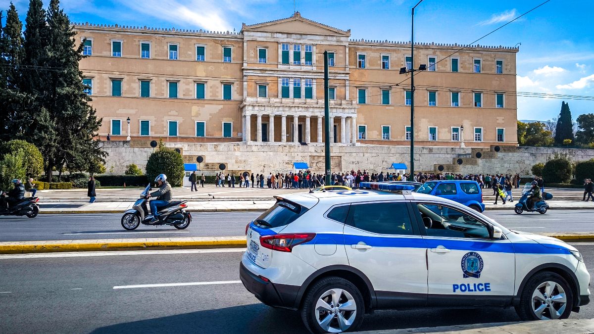 Μεγάλη επιχείρηση από το ελληνικό FBI για  παράνομες συνταγογραφήσεις: Συνελήφθησαν γιατροί και φαρμακοποιοί