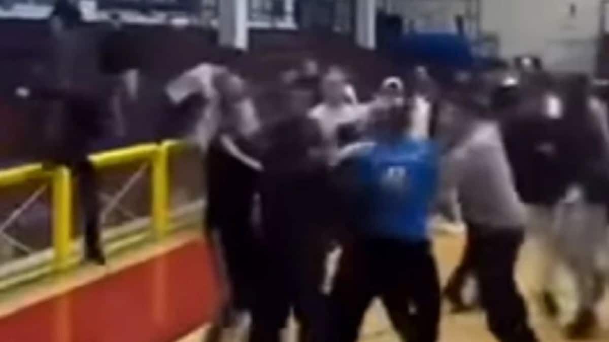 Ηράκλειο: «Έπεσε» άγριο ξύλο μεταξύ μαθητών σε αγώνα μπάσκετ – Δύο μαθητές τραυματίστηκαν στο πρόσωπο (video)