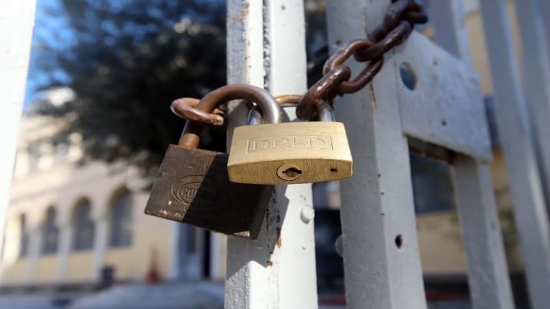 Πότε χτυπάει το κουδούνι στα σχολεία μετά τα Χριστούγεννα και την Πρωτοχρονιά 2025