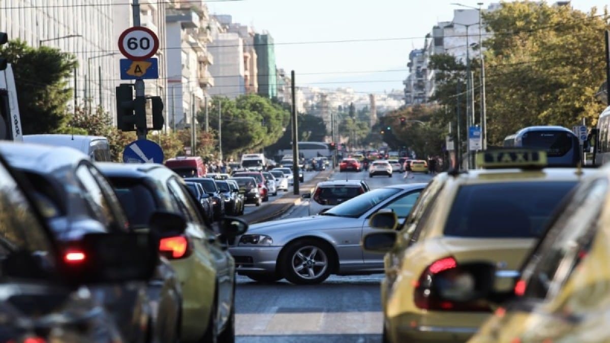 Αλλάζουν τα πάντα στον ΚΟΚ: Οι ριζικές τροποποιήσεις σε πρόστιμα, παραβάσεις και όρια ταχύτητας