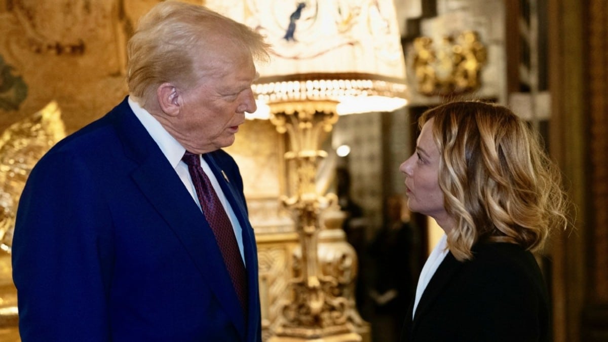 Η Τζόρτζια Μελόνι συναντήθηκε με τον Ντόναλντ Τραμπ στο θέρετρό του στη Φλόριντα