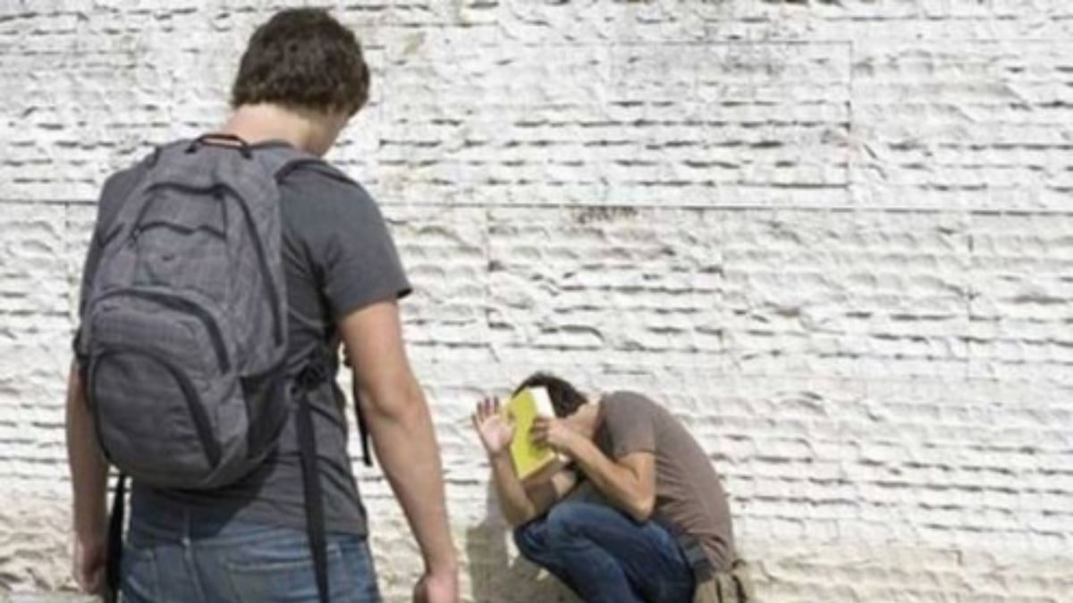 Ξυλοδαρμός 16χρονου σε σχολείο στα Κρέστενα Ηλείας – Στο νοσοκομείο το θύμα, αναζητείται 17χρονος