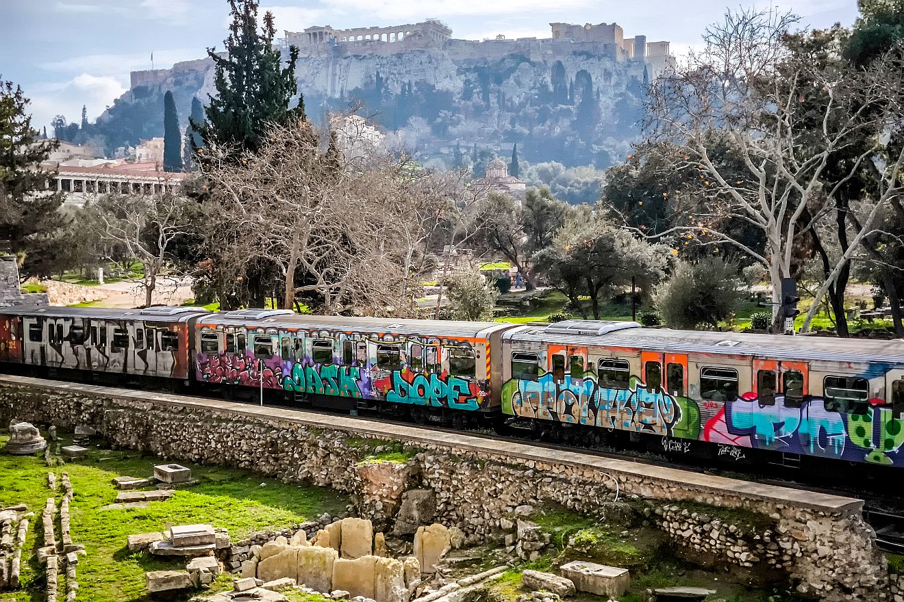 Τέμπη: Πως θα κινηθούν τα ΜΜΜ στην Αθήνα; Στις 11 π.μ. τα συλλαλητήρια σ’ όλη την Ελλάδα