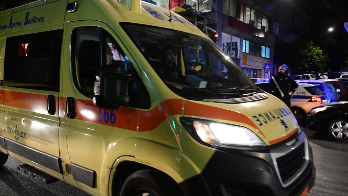 Σοκ στην Αμφιλοχία: Άνδρας υπέστη ανακοπή εν ώρα εργασίας και κατέρρευσε