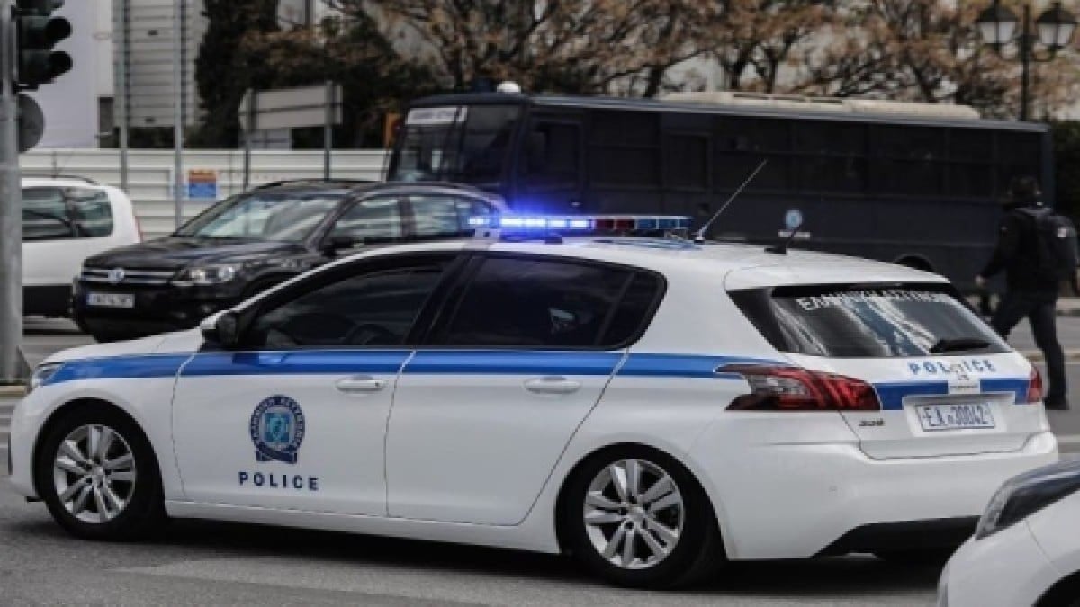 Αδιανόητο περιστατικό στον Άλιμο: Αγοράκι 3 ετών βρέθηκε να τρέχει ξυπόλητο μέσα στο κρύο