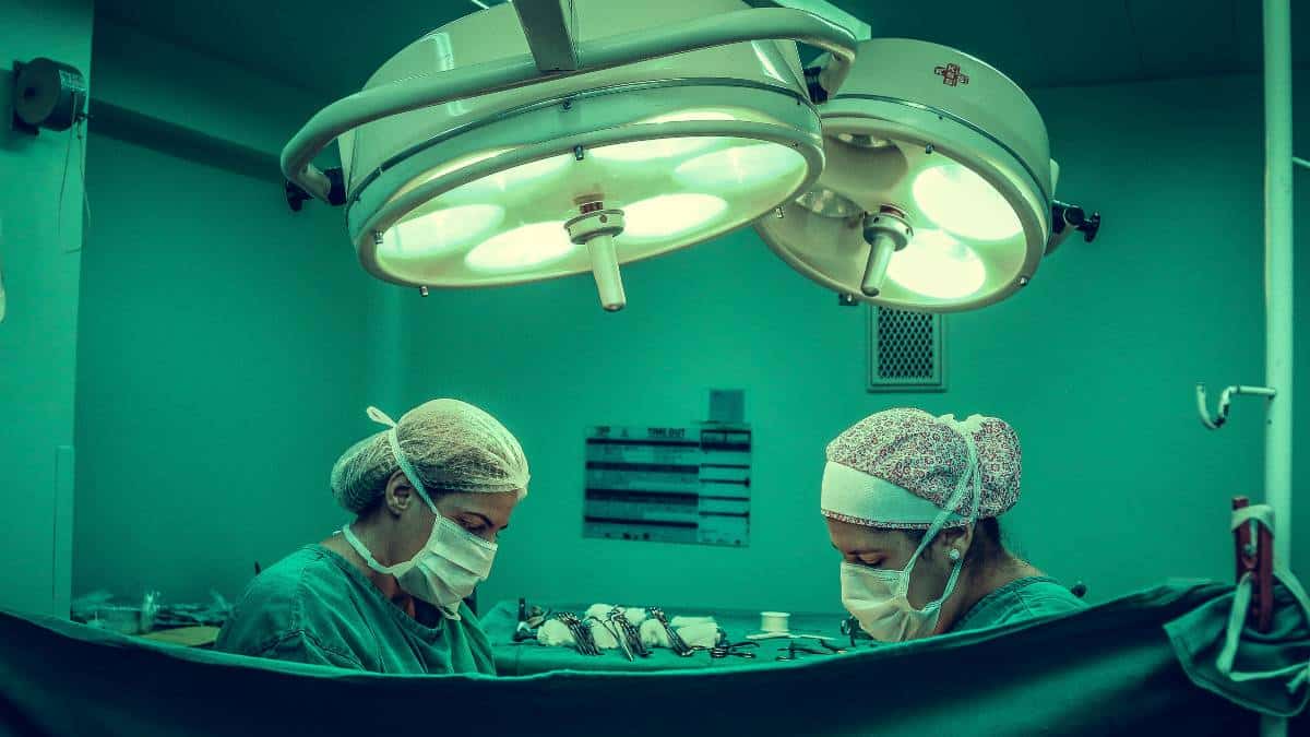 Κρήτη: Ώρες αγωνίας για τον 27χρονο που νοσηλεύεται με μηνιγγίτιδα